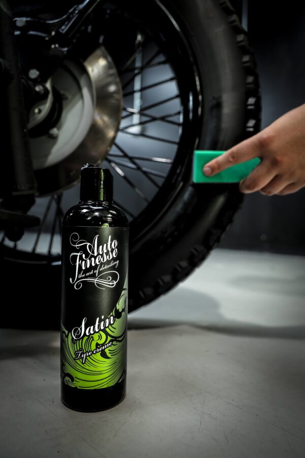 Auto Finesse Satin - Matte Tyre Dressing - Image 6