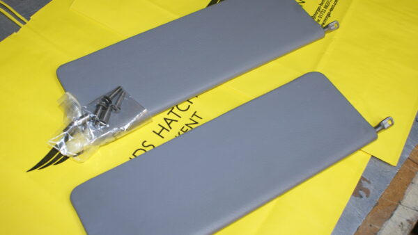 Grey leather Sunvisors for easy up hood - Image 3