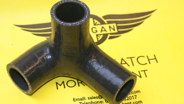 MCA1508 3.0 Litre roadster stubby 3 way coolant hose