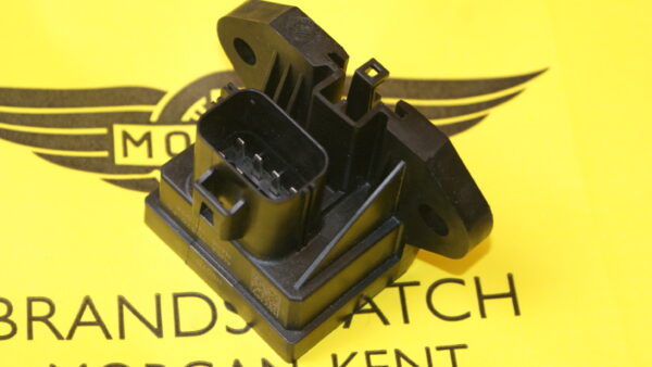 U280013 Plus 4 GDi Fuel pump driver / Relay in rear - Image 2