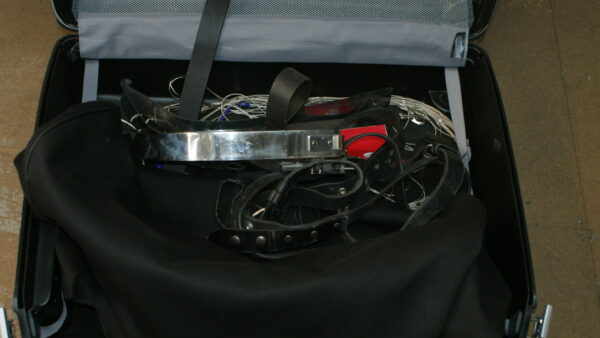 Used American hard-shell case and accessories. WGG0045 - Image 3